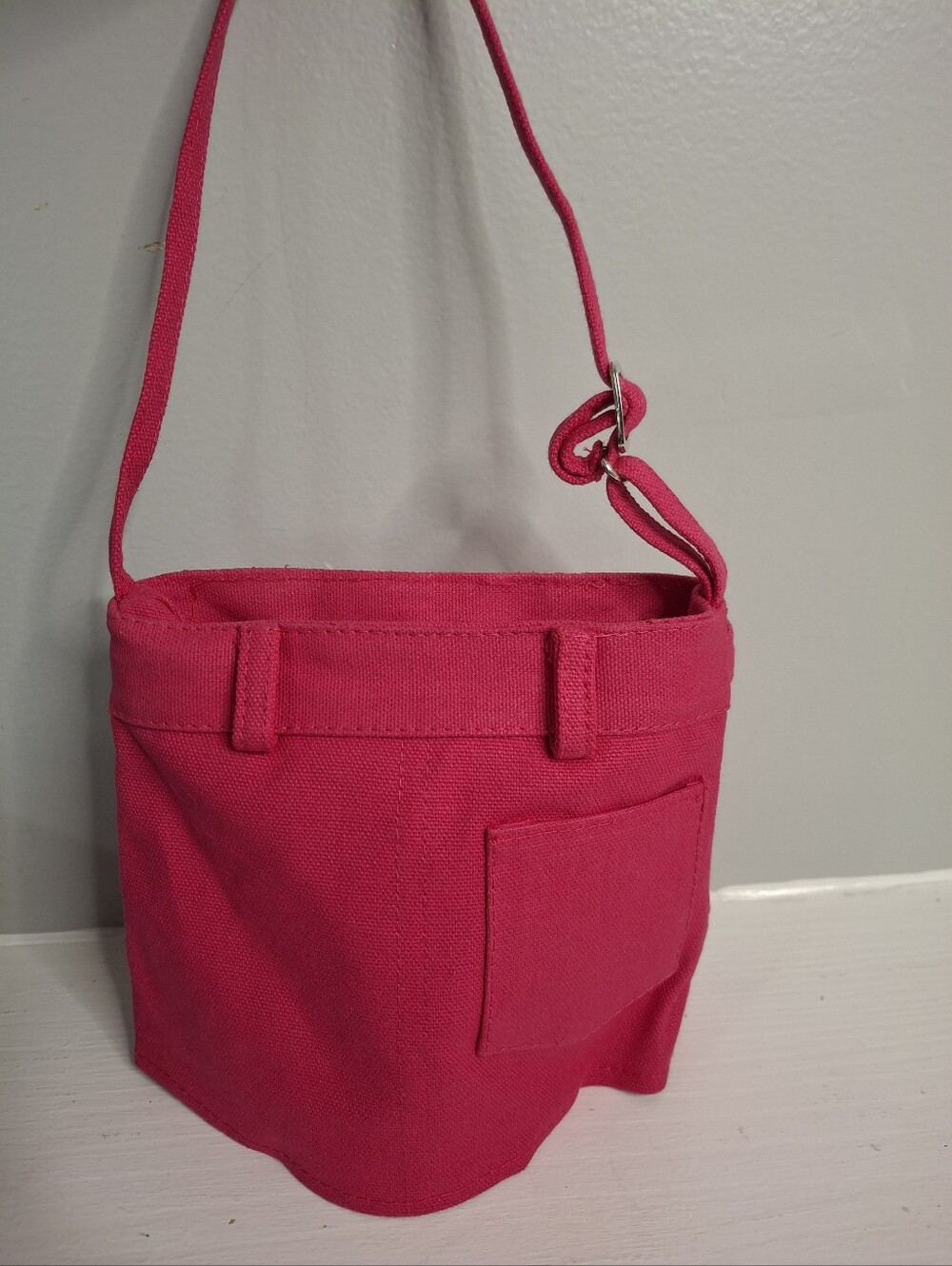 Trina Turk 2 Piece Travel Cosmetic Bag Set + Pink Coin Purse / Bag Charm NWT - Picture 5 of 6